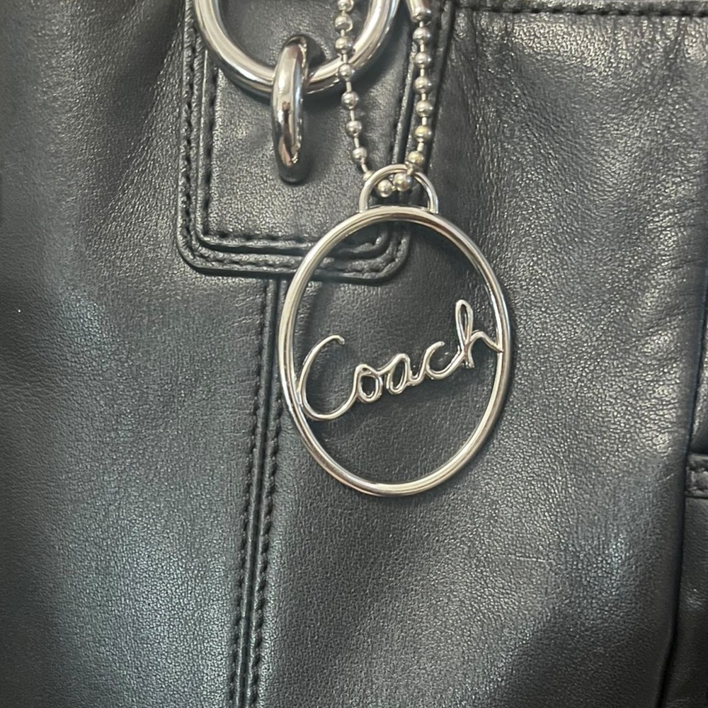 Vintage COACH Y2K Round Script Logo Silver Metal Bag Charm/Purse Hangtag